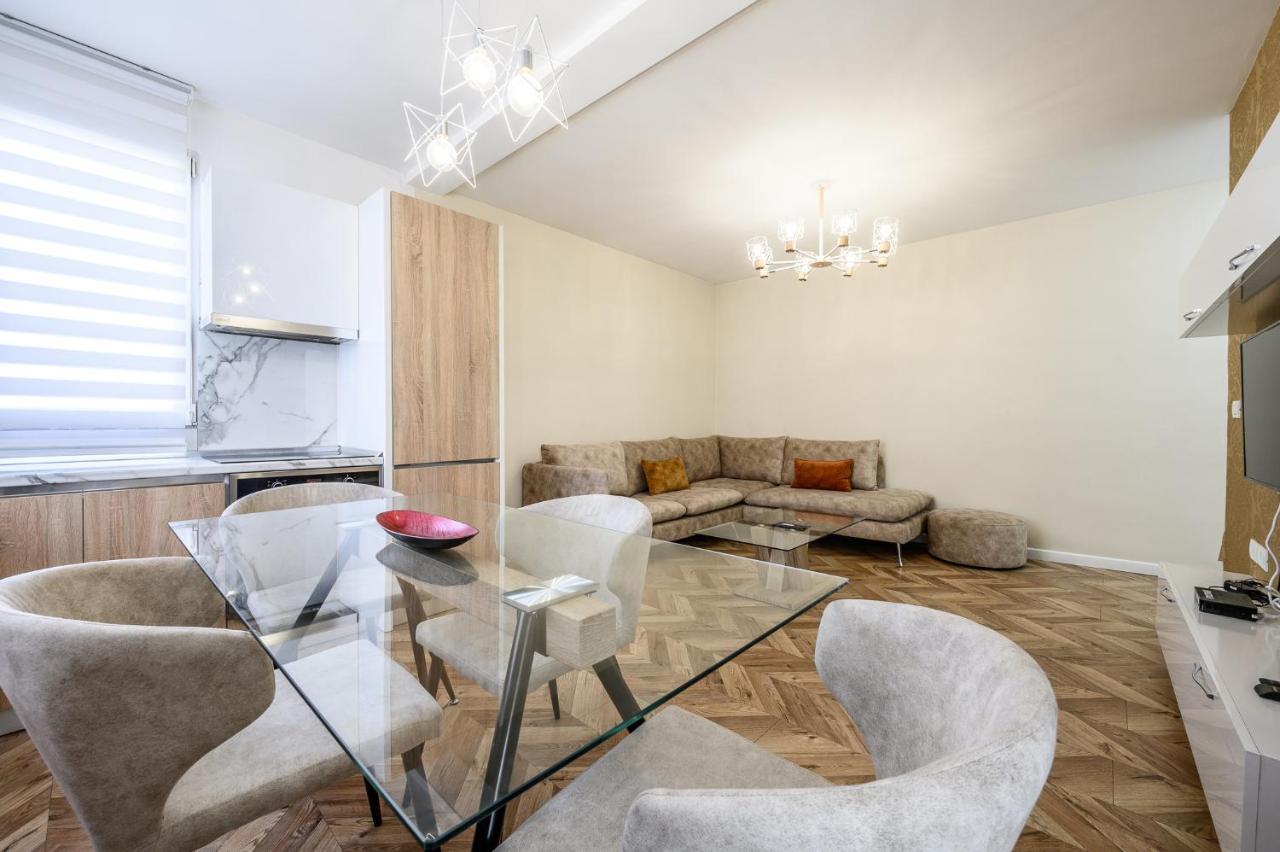 Miku Apartments-Luxury City View At Wilson Square Tirana Exteriér fotografie